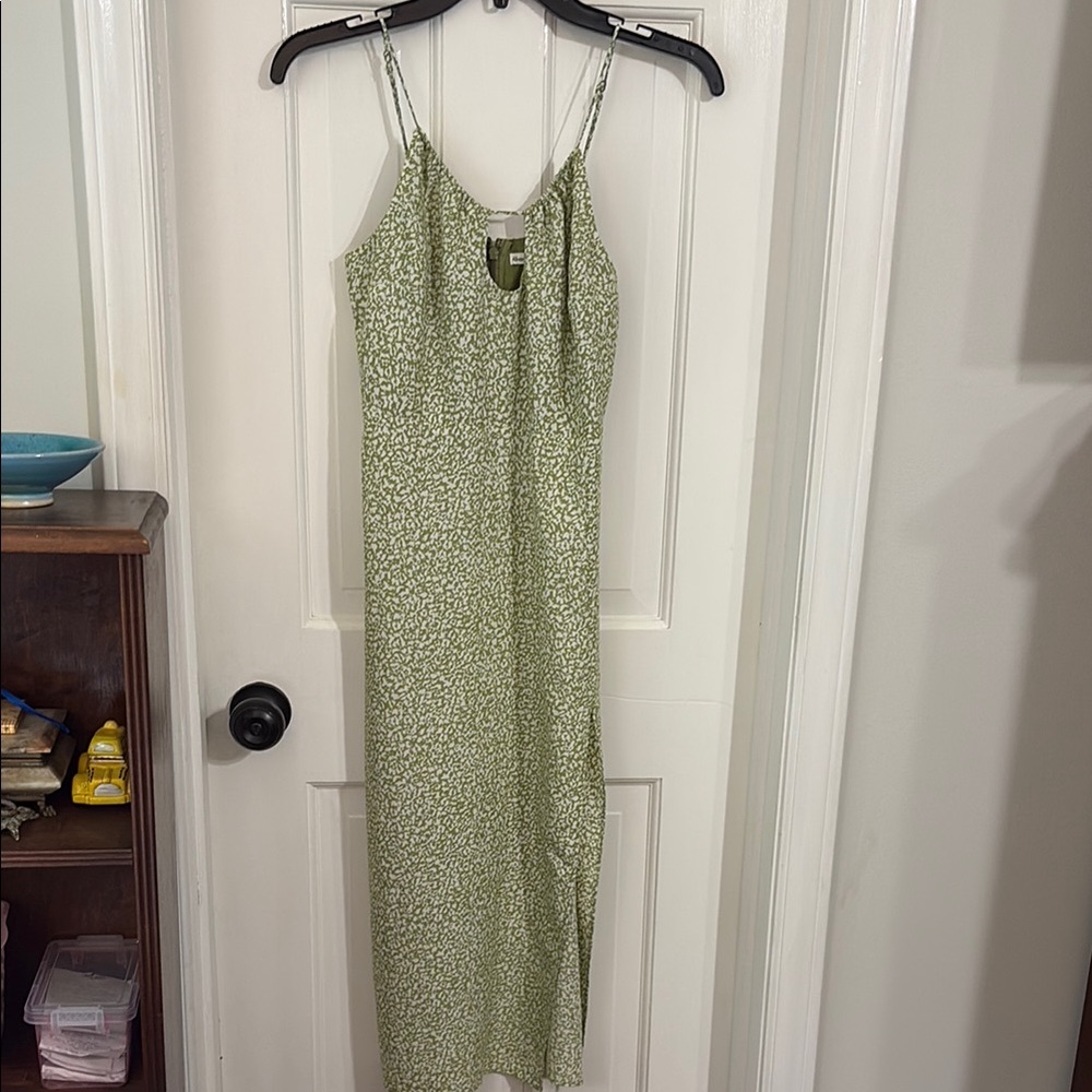 Abercrombie & Fitch Green Floral Spaghetti Strap Dress -xs